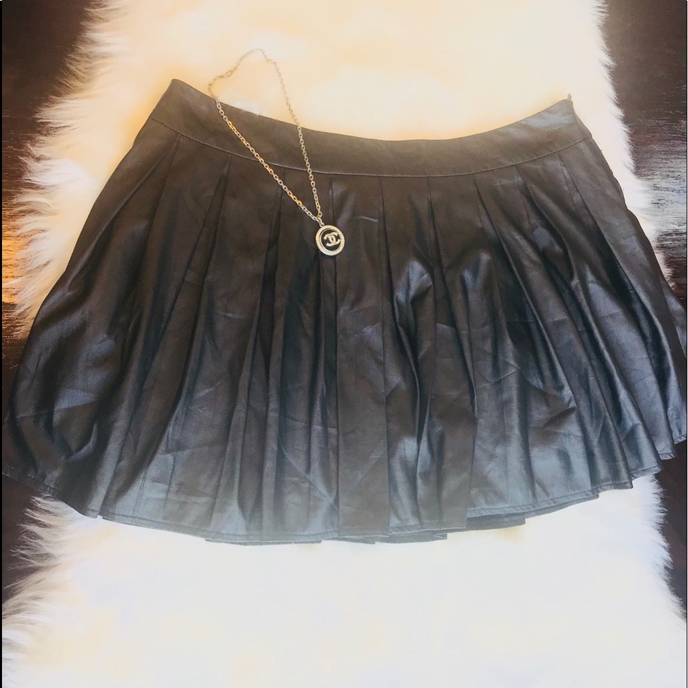 SALE! Mini skirt faux leather